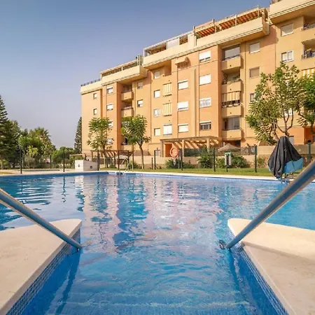 Relax In The Terrace! 4 Bedrooms - Huge Private Terrace - Swimming Pool - Walking Distance To The Beach! * Τορρεμολίνος